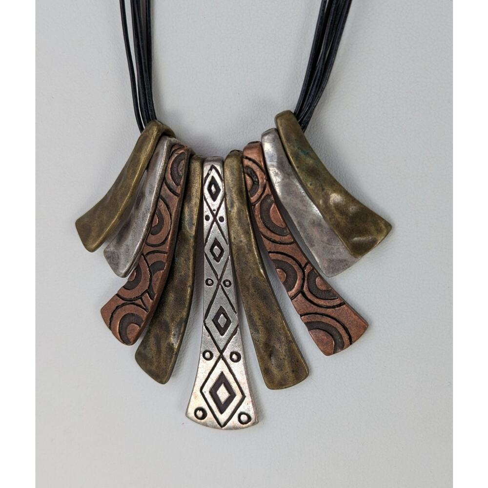 Vintage Chico's mixed metals +Leather necklace 16-20"Ethnic16-20" with extender